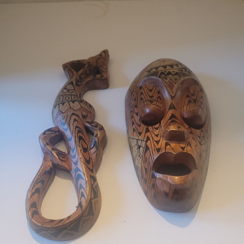 African Wooden Ceremonial Decorative mask  stick Nwt Beautiful Decorative pieces